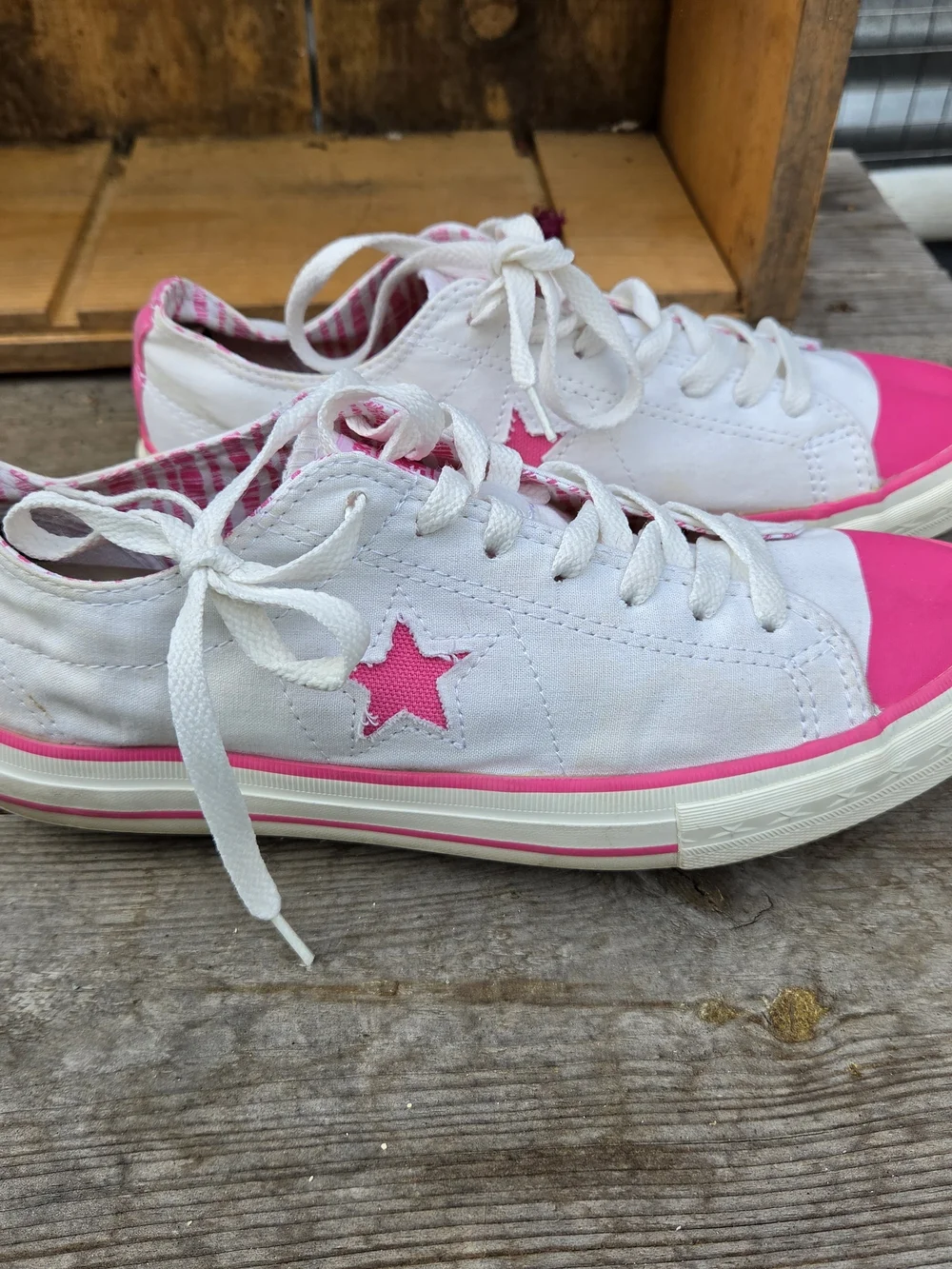 Converse White Canvas Sneakers with Pink Toe and Star Accents